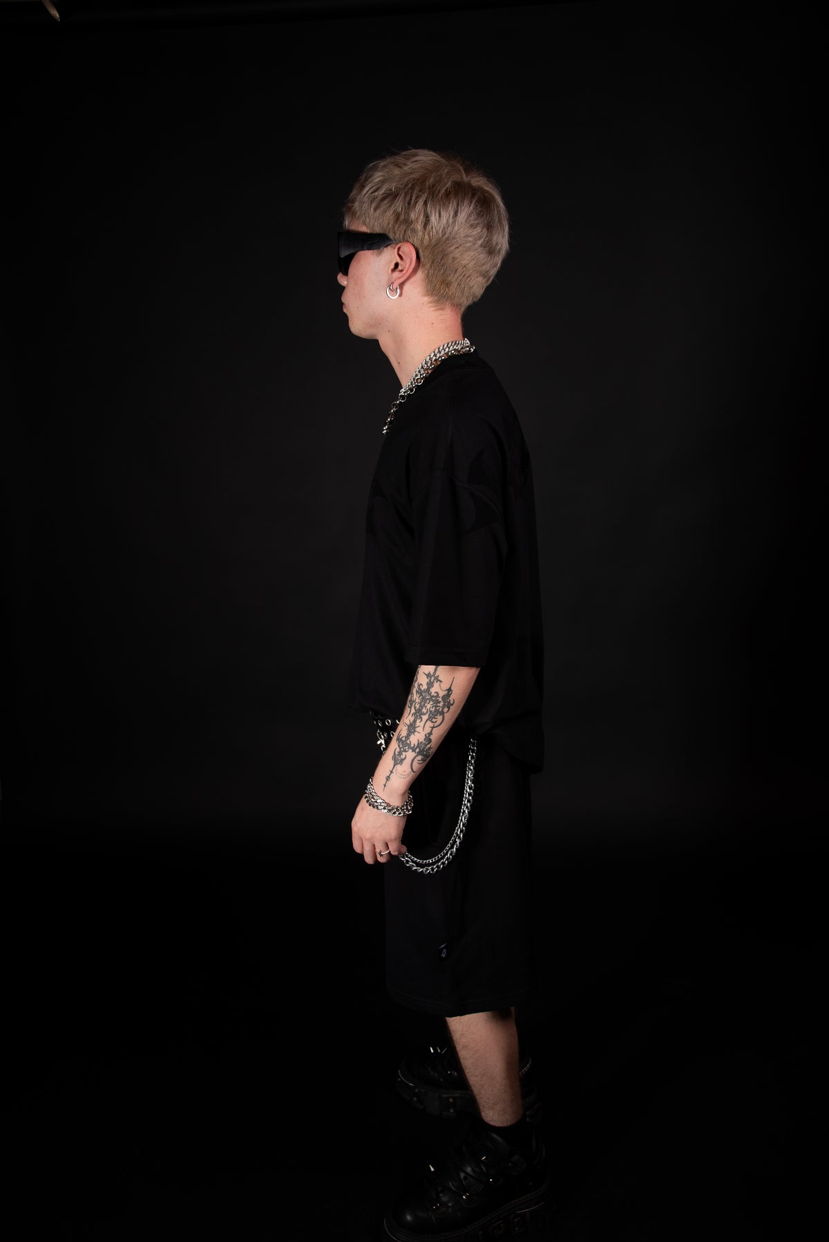 DARK TEE